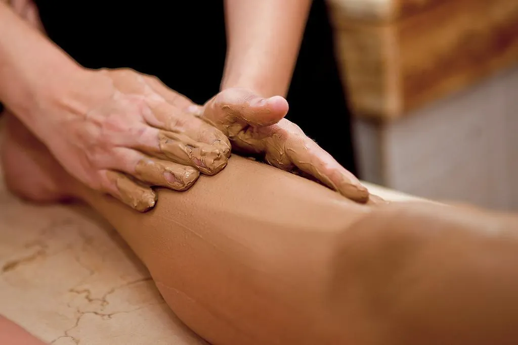 Arte Vida Suites & Spa Гранада