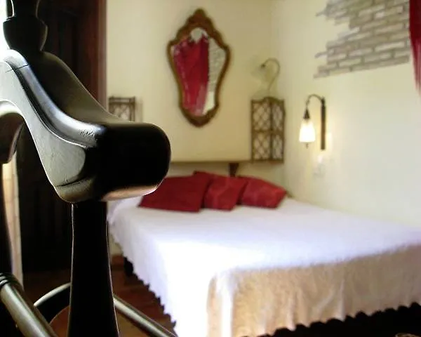 Arte Vida Suites & Spa Гранада
