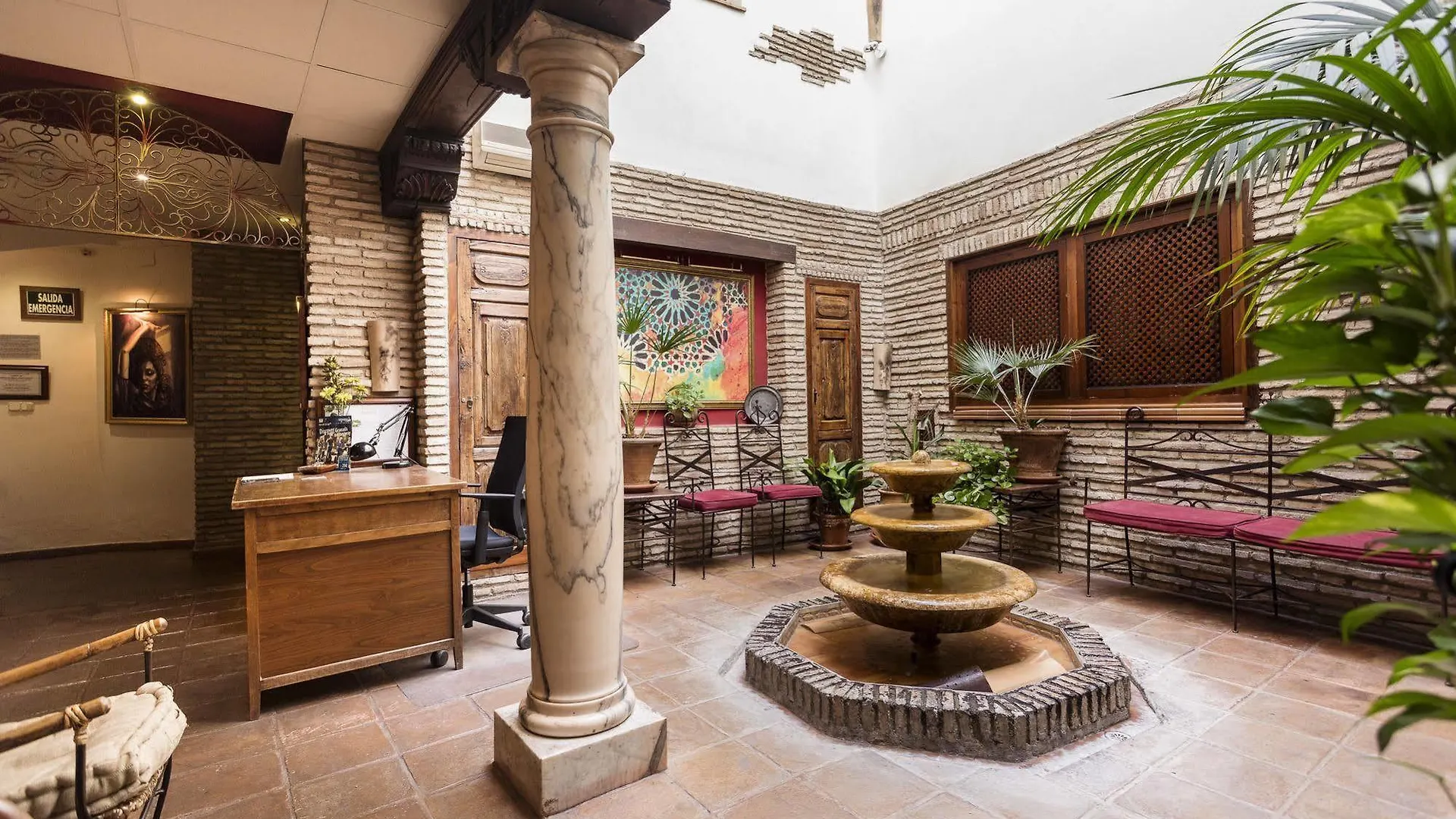 Arte Vida Suites & Spa Гранада